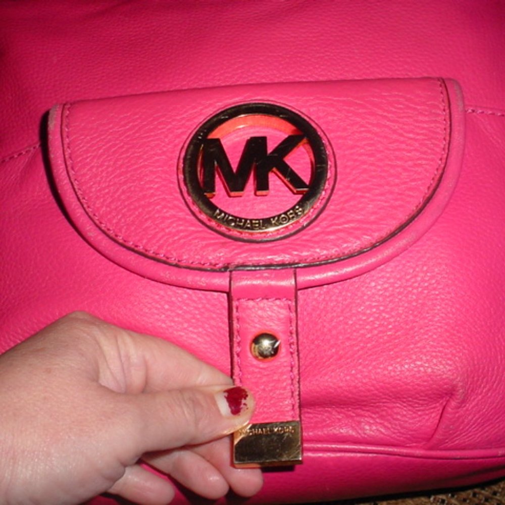 MICHEAL KORS Pink & Gold Hobo Shoulder Bag - Picture 6 of 12